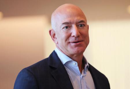 https://storage.bljesak.info/article/470915/450x310/Jeff-Bezos.jpg