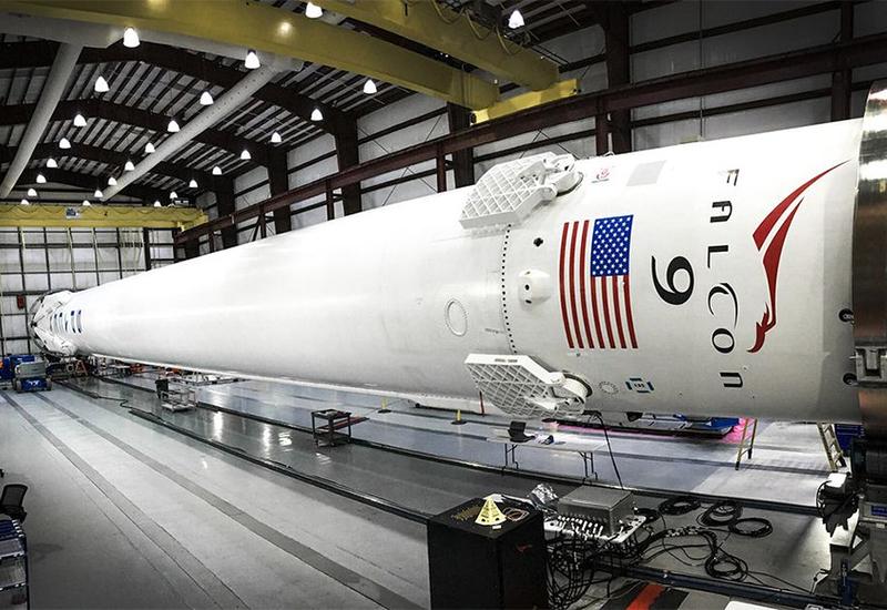 https://storage.bljesak.info/article/473415/800x550/Raketa-Falcon-9.jpg