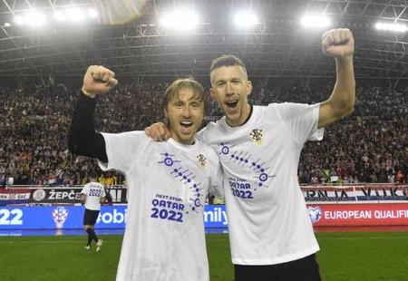 https://storage.bljesak.info/article/473585/450x310/modric-perija.jpeg