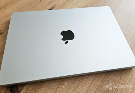 https://storage.bljesak.info/article/476296/450x310/Macbook-pro.jpg