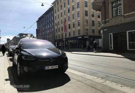 https://storage.bljesak.info/article/478514/450x310/tesla-oslo.jpg