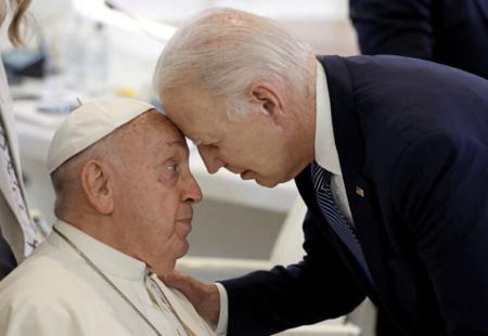 https://storage.bljesak.info/article/479068/450x310/papa-franjo-i-joe-biden.jpg