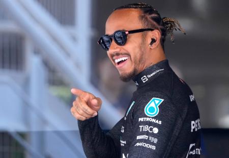 https://storage.bljesak.info/article/479362/450x310/lewis-hamilton1.jpg