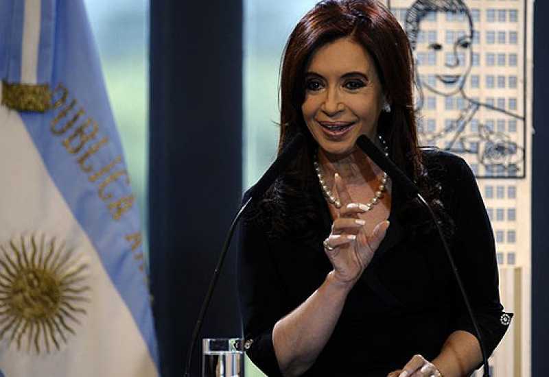 Женщина президент аргентины в купальнике