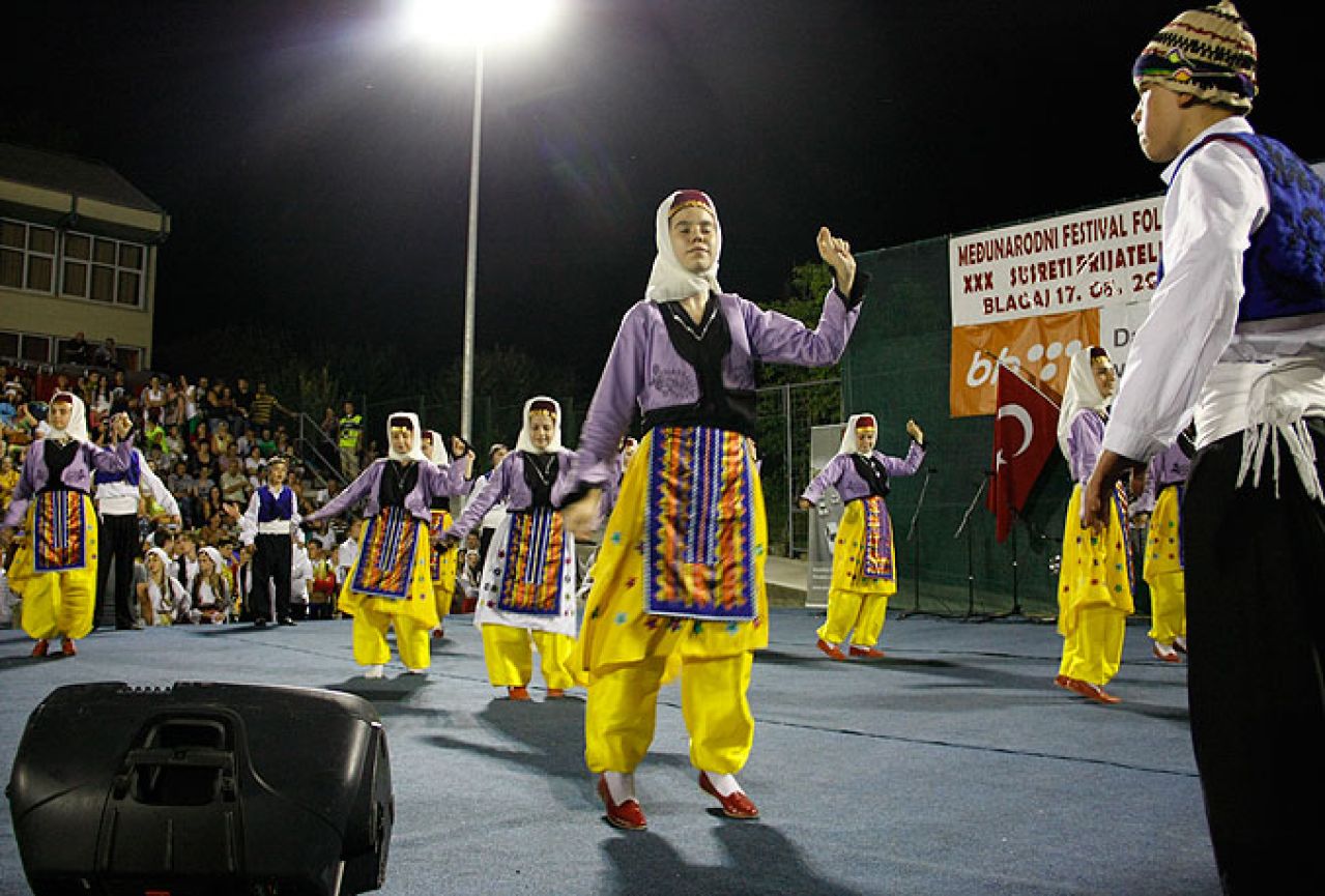 Održan jubilarni međunarodni festival folklora 'Susreti prijateljstva Blagaj 2013.'