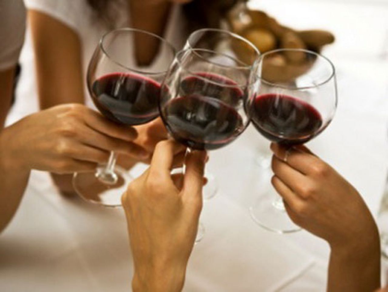 Žene koje više konzumiraju piće imaju manji rizik od srčanog udara