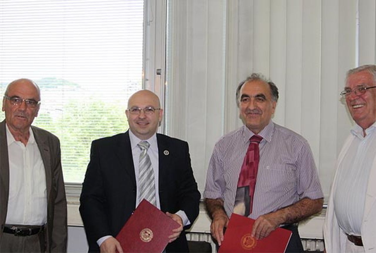 Potpisan sporazum između Univerziteta u Tuzli i Američkog univerziteta u BiH