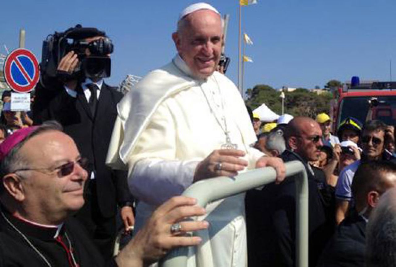 Papa Franjo dolazi u Sarajevo?