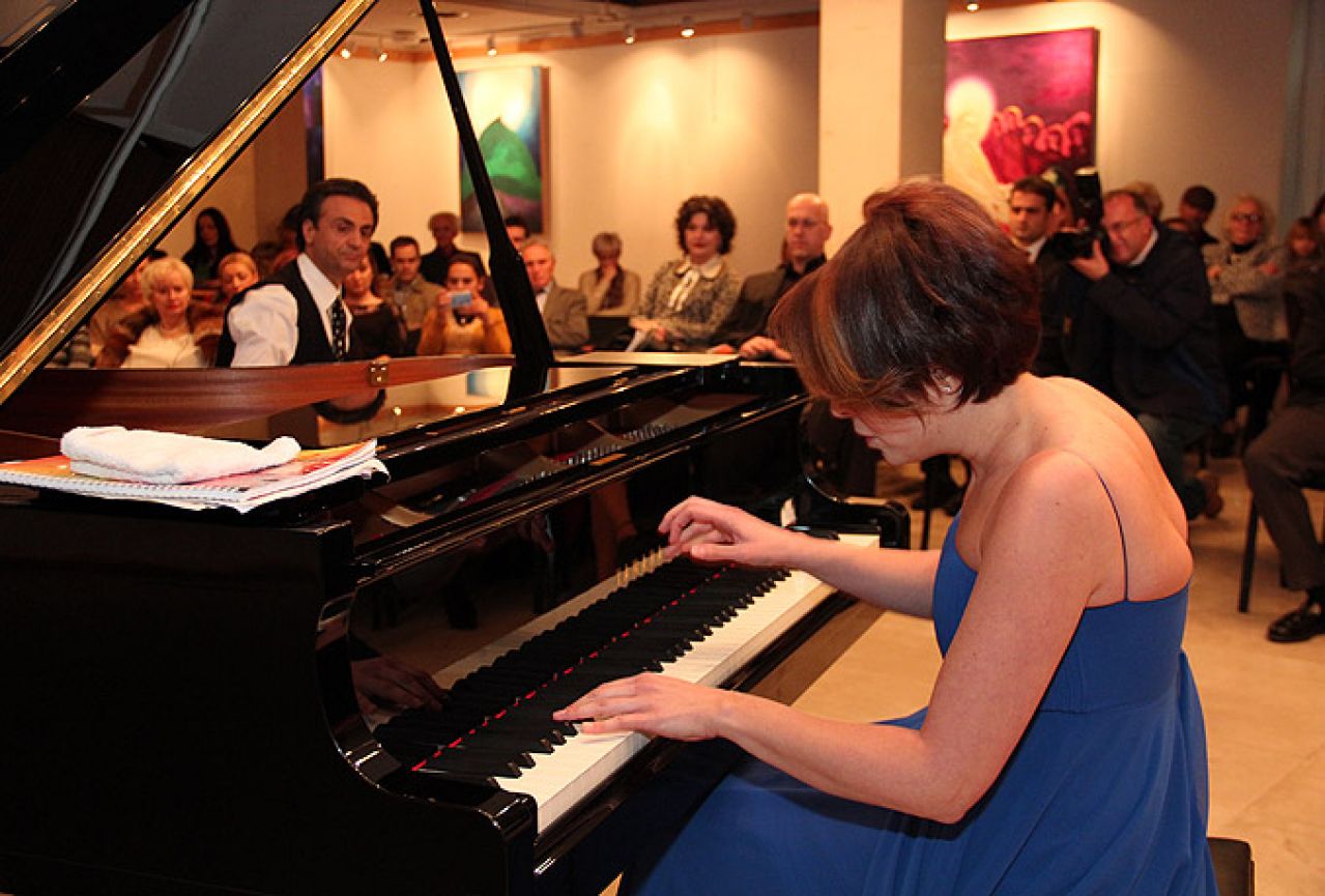 Vrhunski turski umjetnici Mostaru podarili večer klasične glazbe