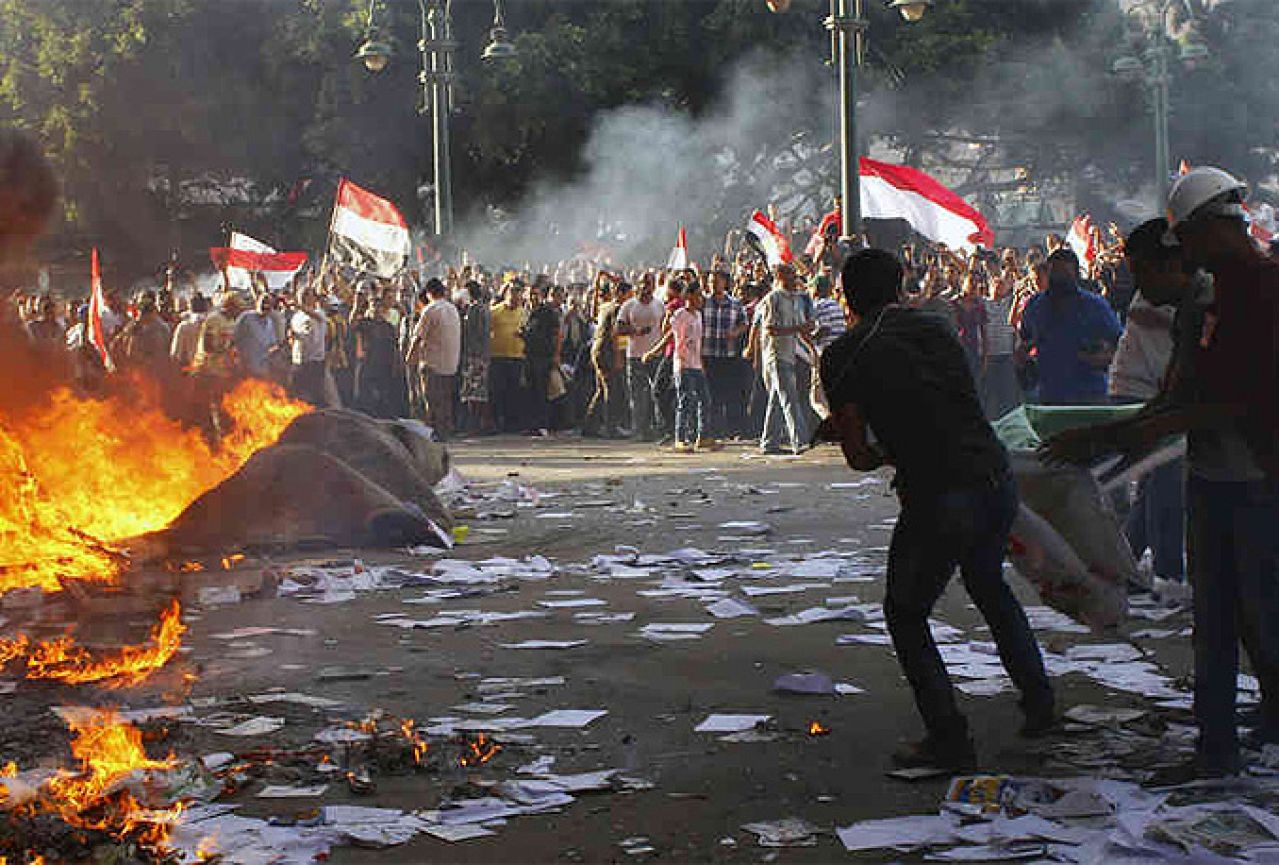 Neredi u Egiptu: Pripadnici snaga sigurnosti brutalno se obračunali s protivnicima vojnog režima