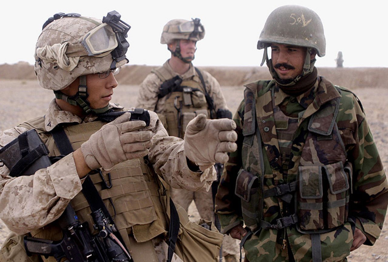 Dvojica NATO vojnika i dvojica Afganistanaca poginuli tijekom svađe koja je prerasla u oružani sukob