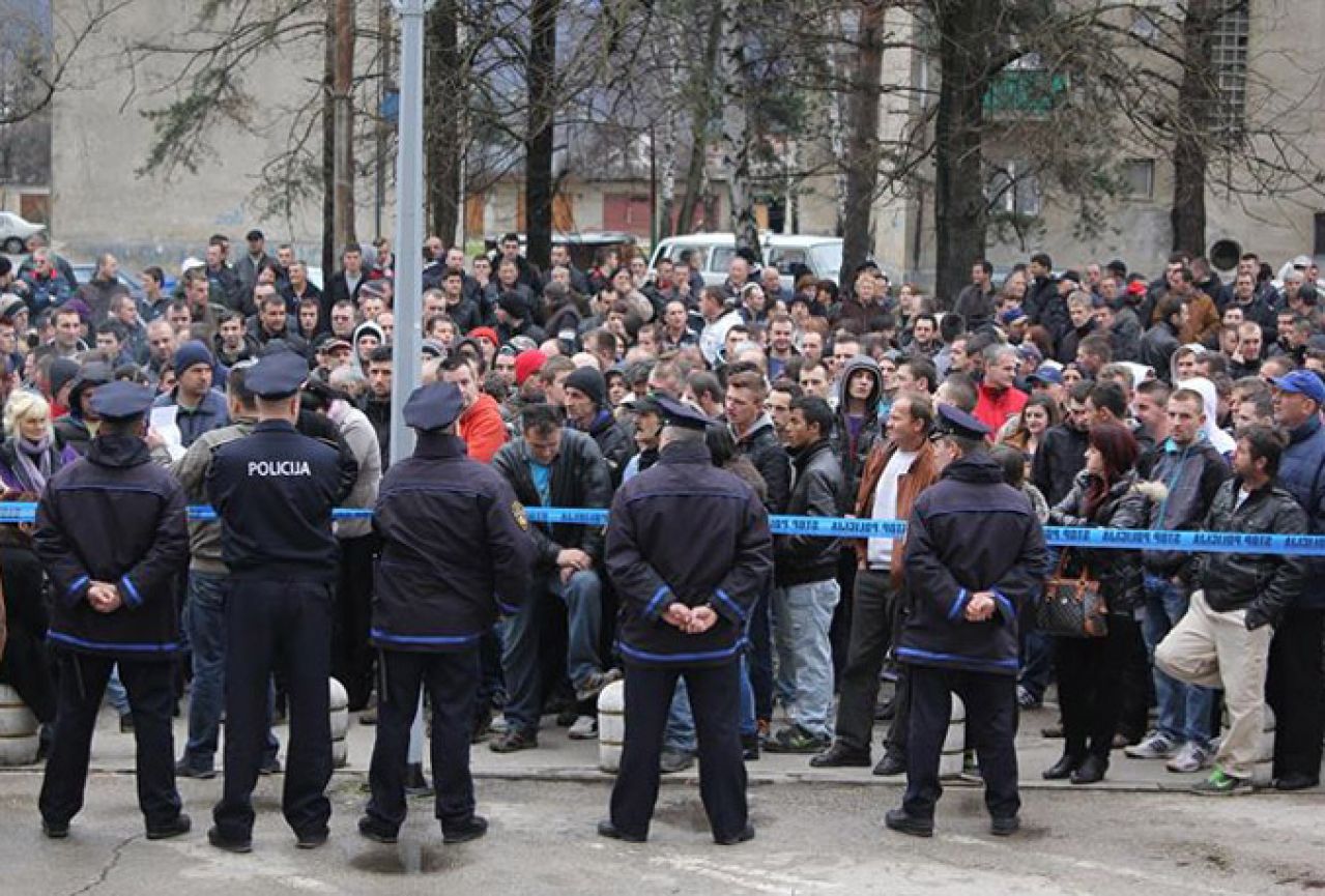 U Zenici nestaje interes za prosvjede; U Bugojnu građani od OV traže ispunjenje zahtjeva