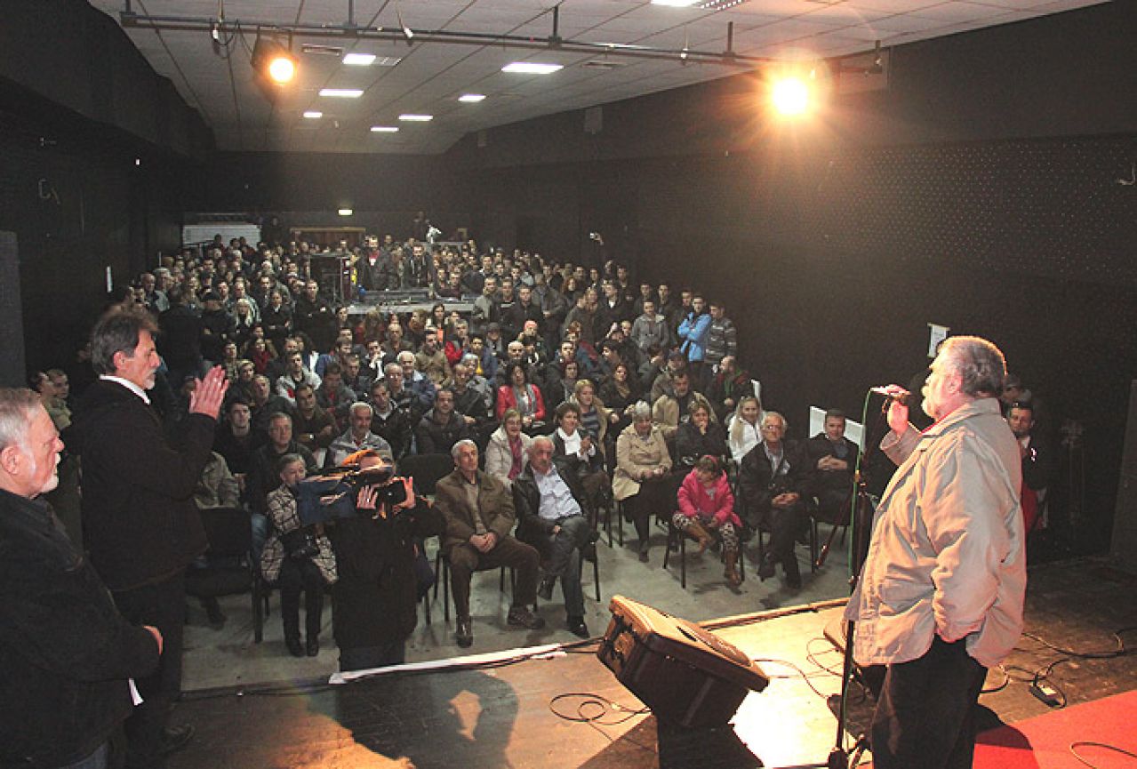 Plenum građana Mostara utvrdio 10 zahtjeva i formirao Koordinacijski odbor