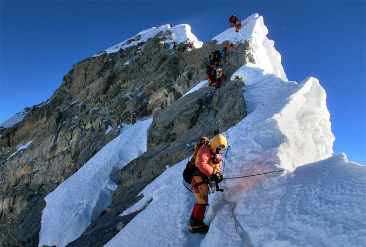 Nepal smanjuje pristojbe za uspon na Mount Everest
