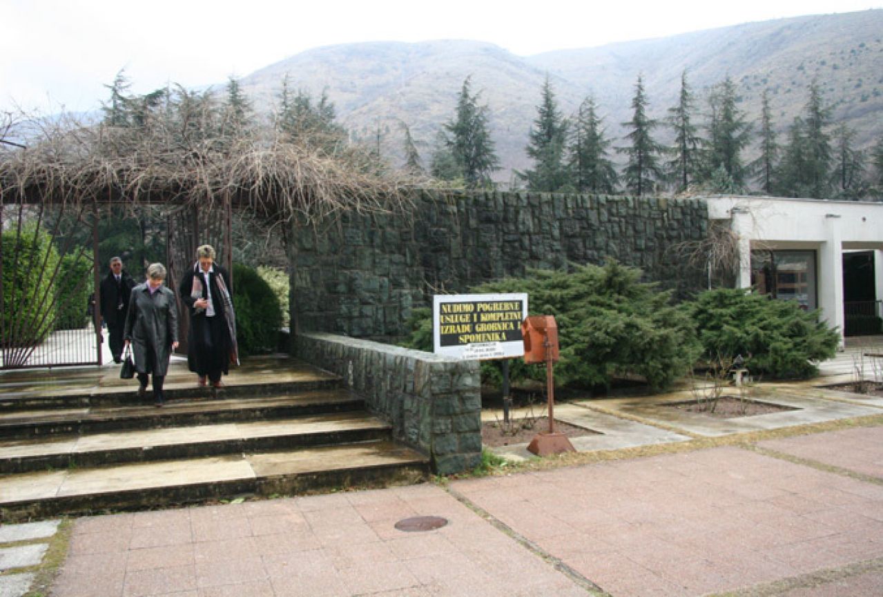 Crkva traži prestanak uzurpacije groblja u Mostaru