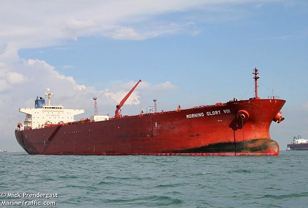 Američka mornarica presrela brod sa krijumčarenom naftom