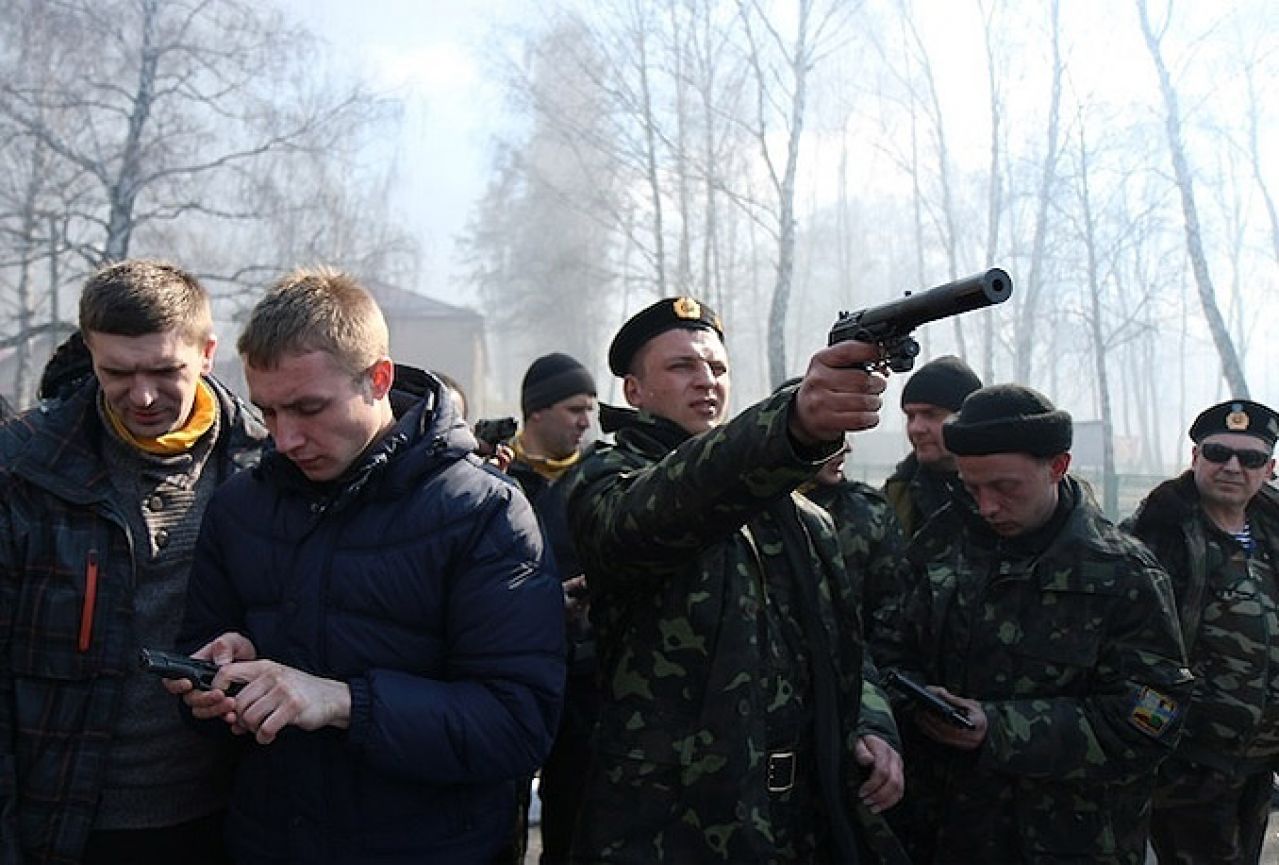 Demonstranti upali u sjedište ukrajinske mornarice