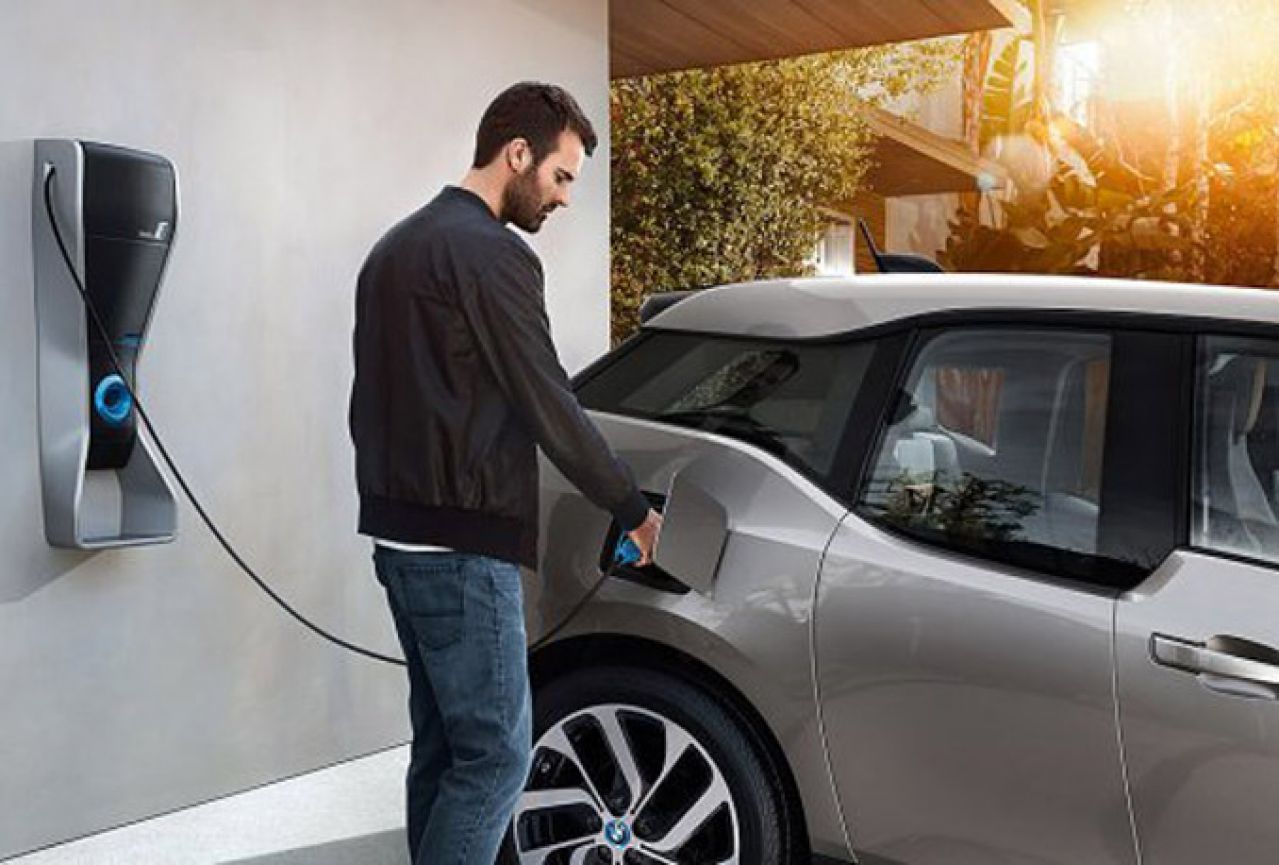 BMW najavio promjenu punjača: Višestruko smanjivanje vremena punjenja baterija