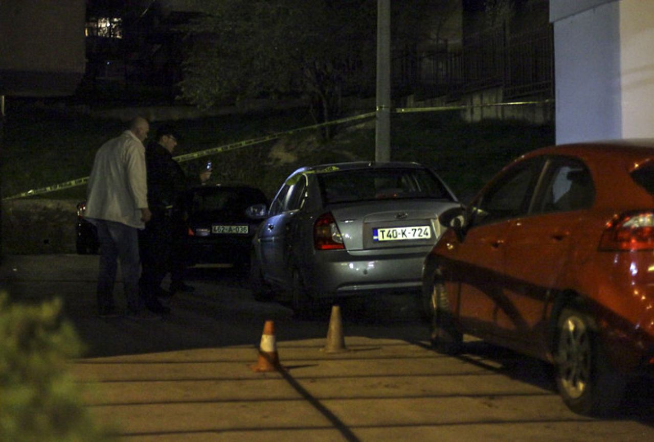 Vatrenim oružjem u Sarajevu ubijena ženska osoba, muškarac ranjen