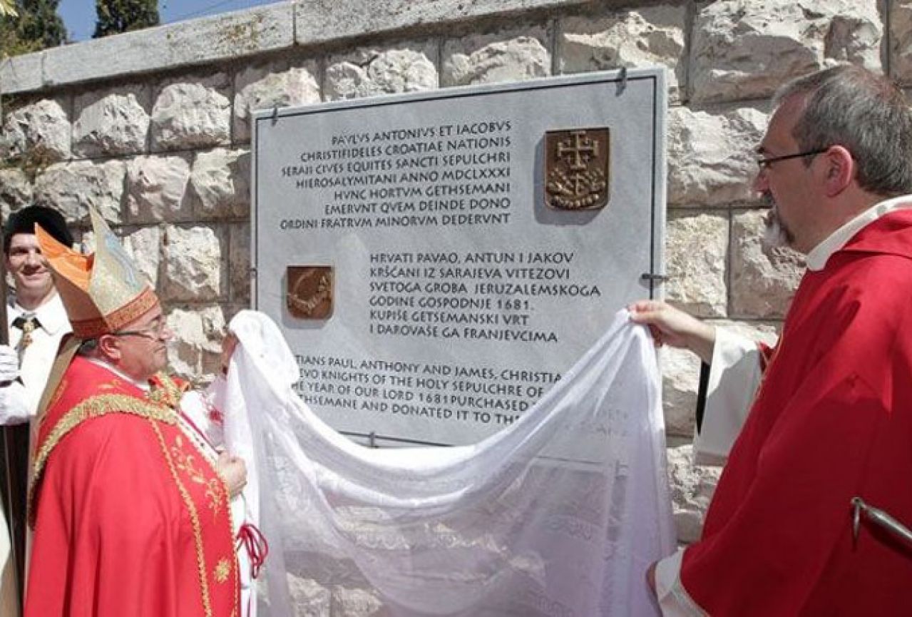 Hrvatima iz BiH otkrivena spomen ploča u Getsemanskom vrtu