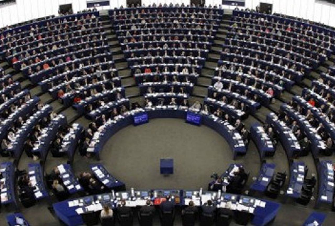 25 kandidacijskih lista za izbore za EP