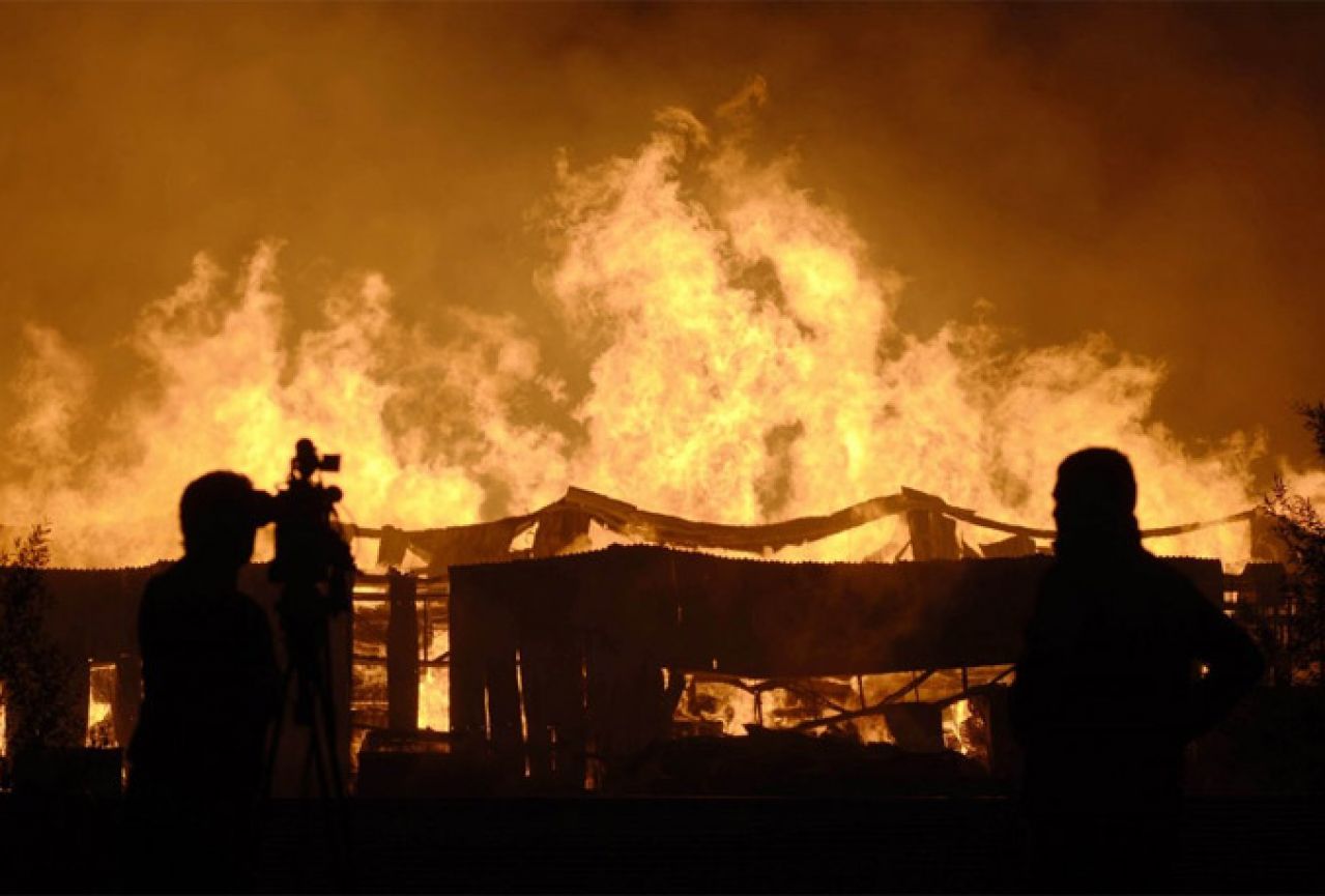 Čile: Požar je 'progutao' 500 kuća, evakuirano 3 tisuće ljudi