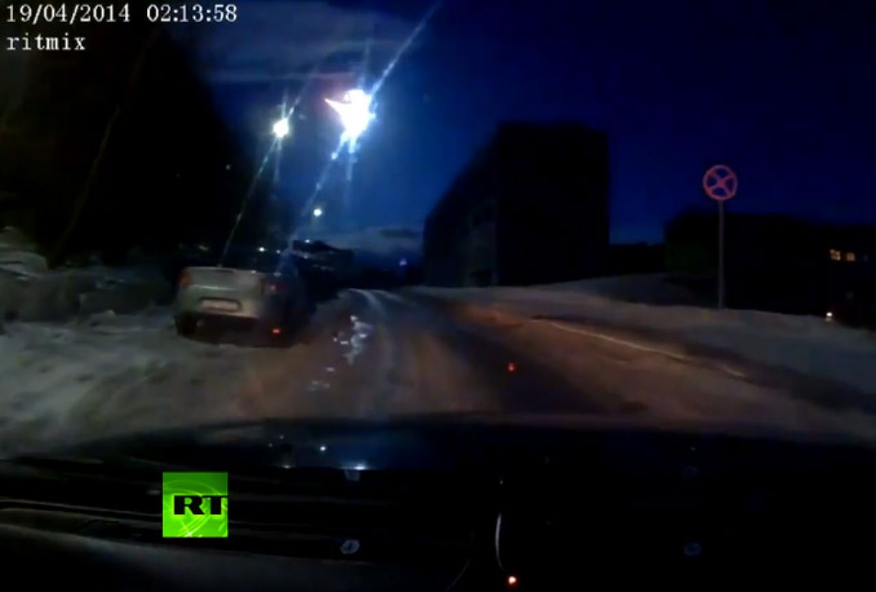 Snimili eksploziju meteorita na nebu iznad Murmanska