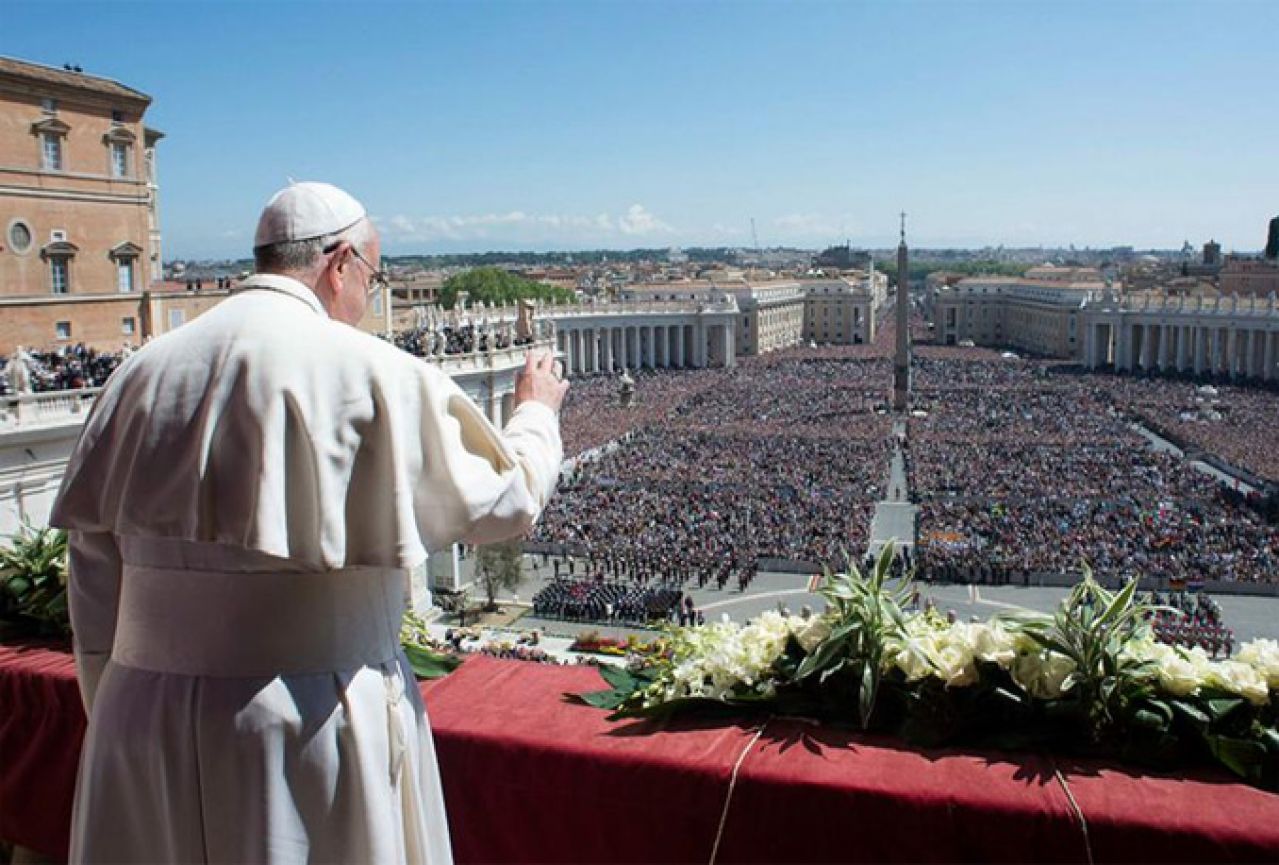 Urbi et orbi: Papa pozvao na prekid svih ratova