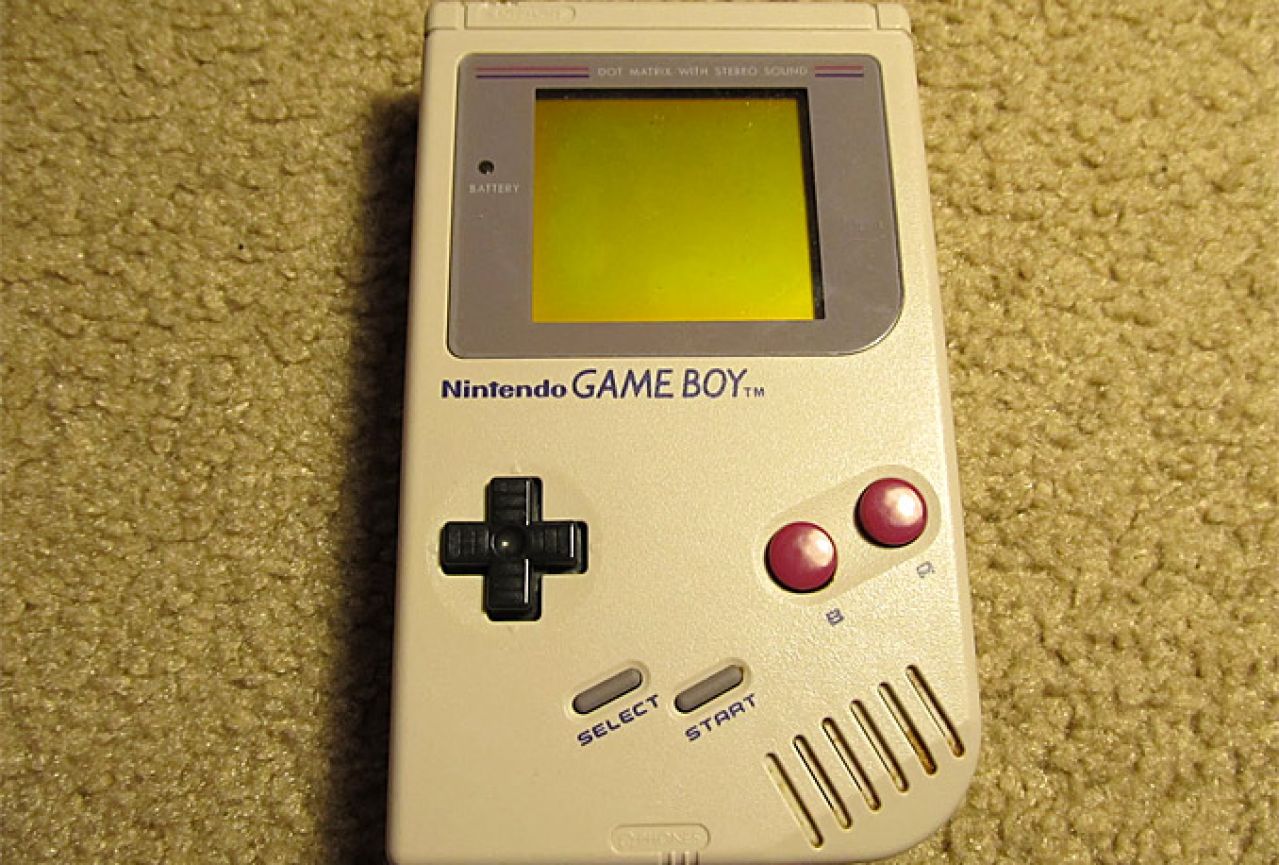 Jeste li i vi igrali igrica na Game Boyu?