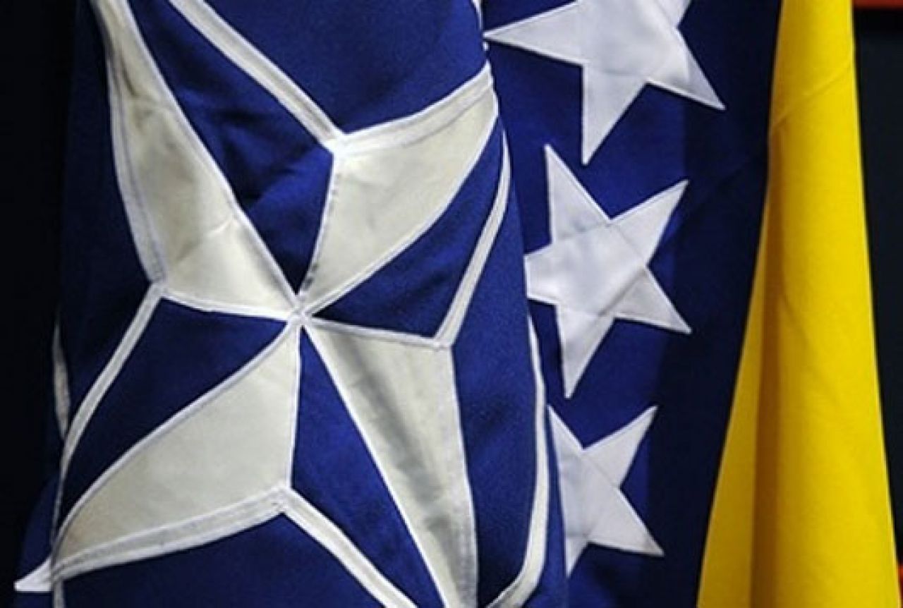 Jukić: Svi saveznici i osoblje NATO-a žele da BiH uspije na putu NATO integracija