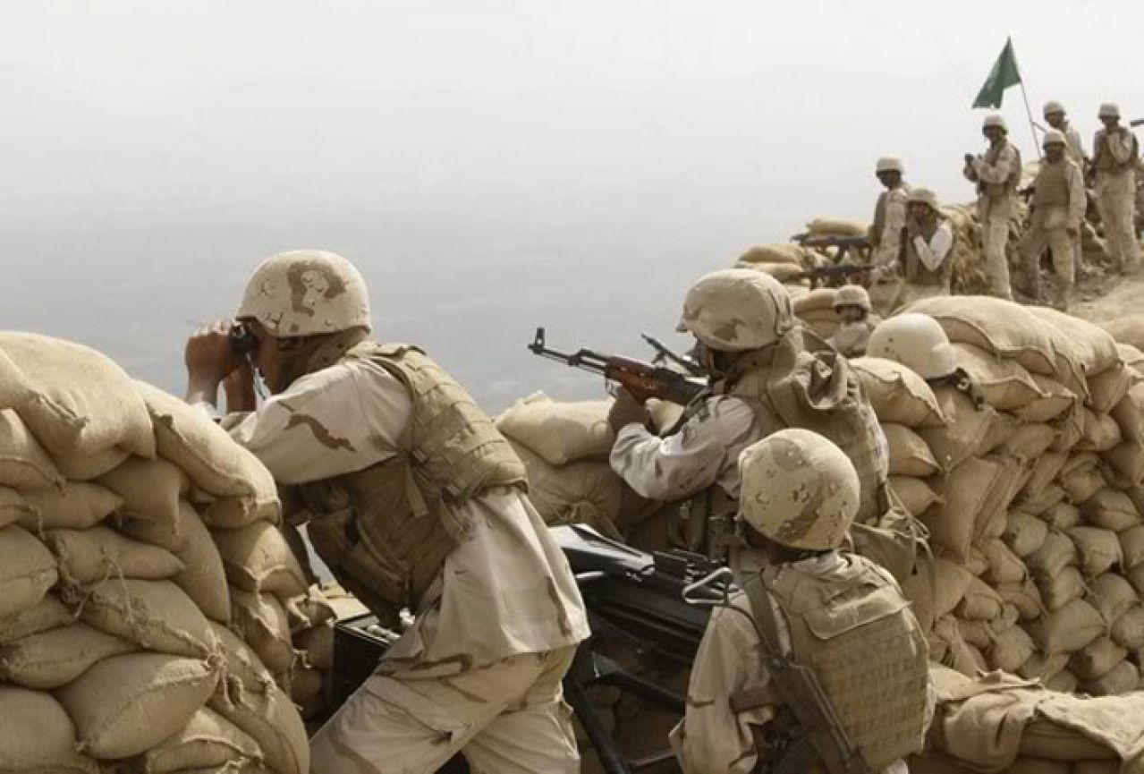 Saudijska Arabija na granicu s Irakom razmjestila 30 000 vojnika