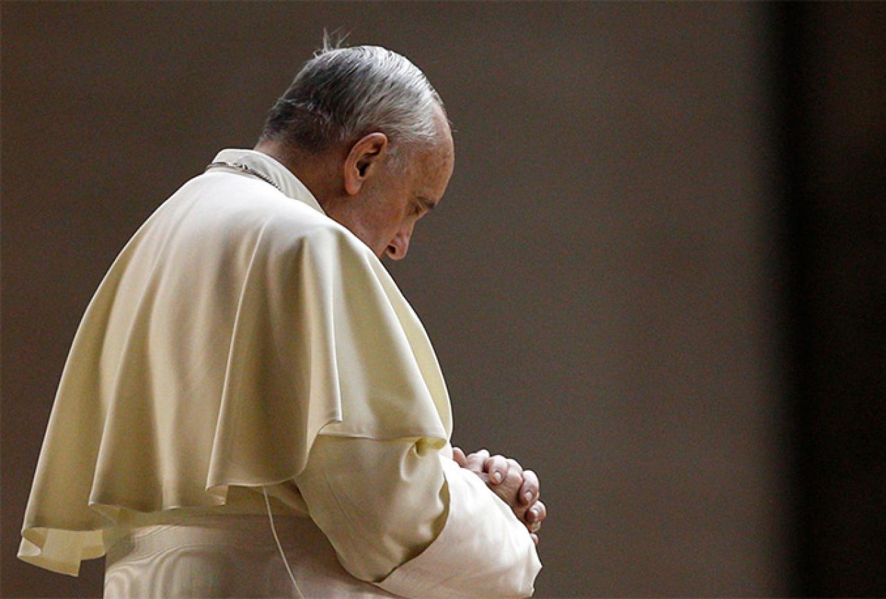 Papa zabrinut zbog Gaze