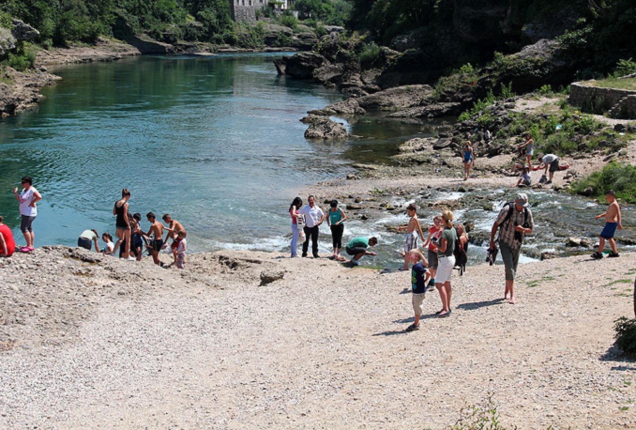 Pravo ljetno vrijeme: Temperatura do 36 stupnjeva, Neum i Mostar najtopliji