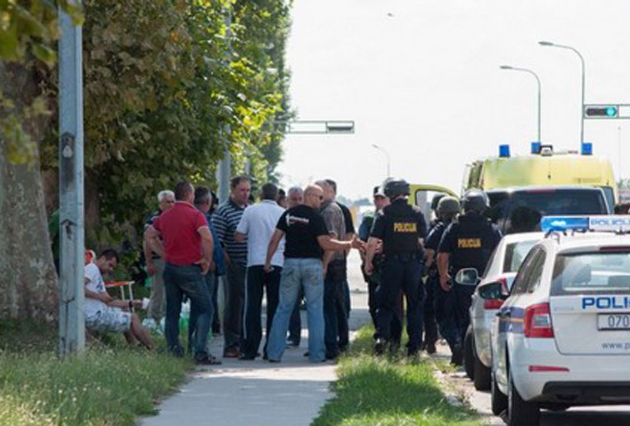 Osijek: Muškarac u kafiću ubio dvije osobe, pa presudio sebi