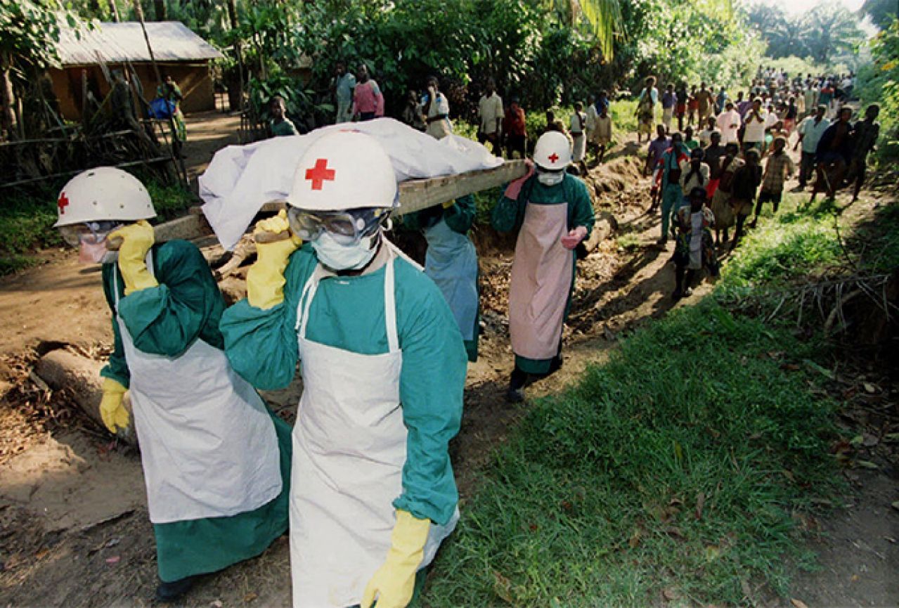 Strah od ebole počeo je poprimati globalne razmjere