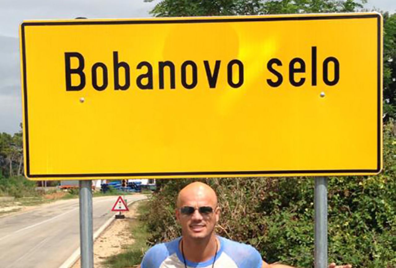Boban Rajović u Bobanovom selu
