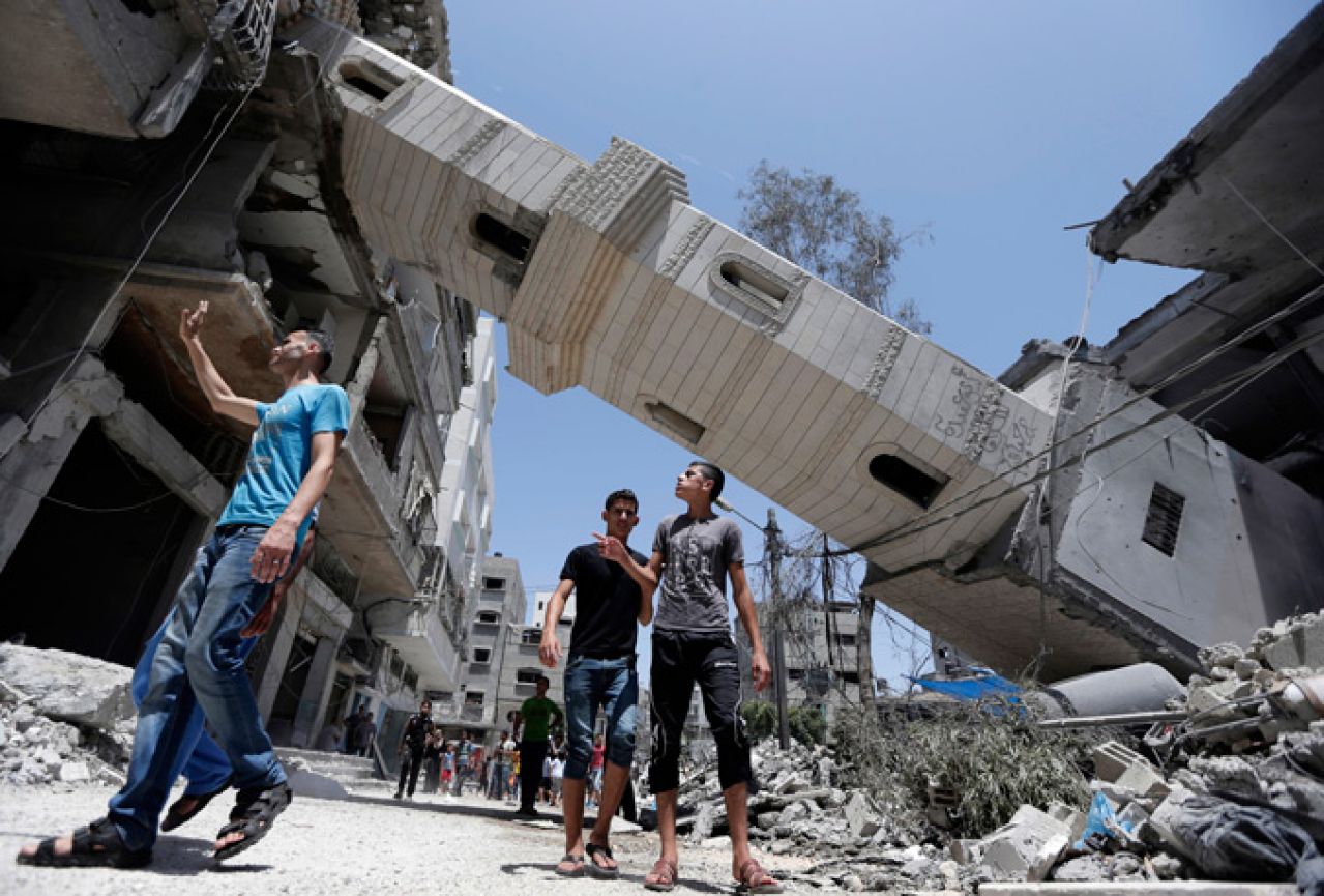 Zašto Izrael gađa džamije u Gazi?