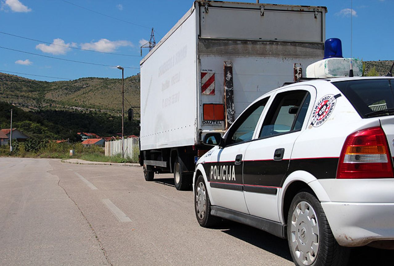 Akcija SIPA-e u Mostaru: Pali lopovi i kamion cigareta