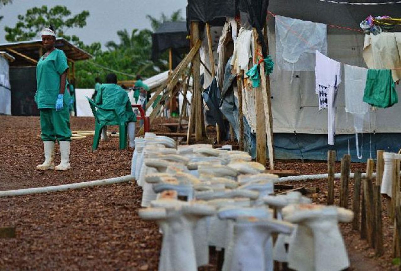 Od ebole umrlo 1.229 osoba; pronađeni odbjegli pacijenti!