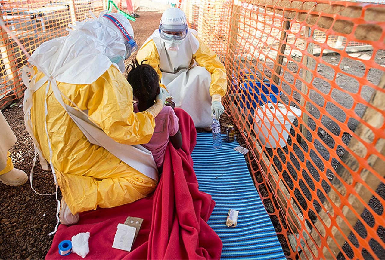 Za masovno širenje ebole kriva 'tradicionalna izlječiteljica'