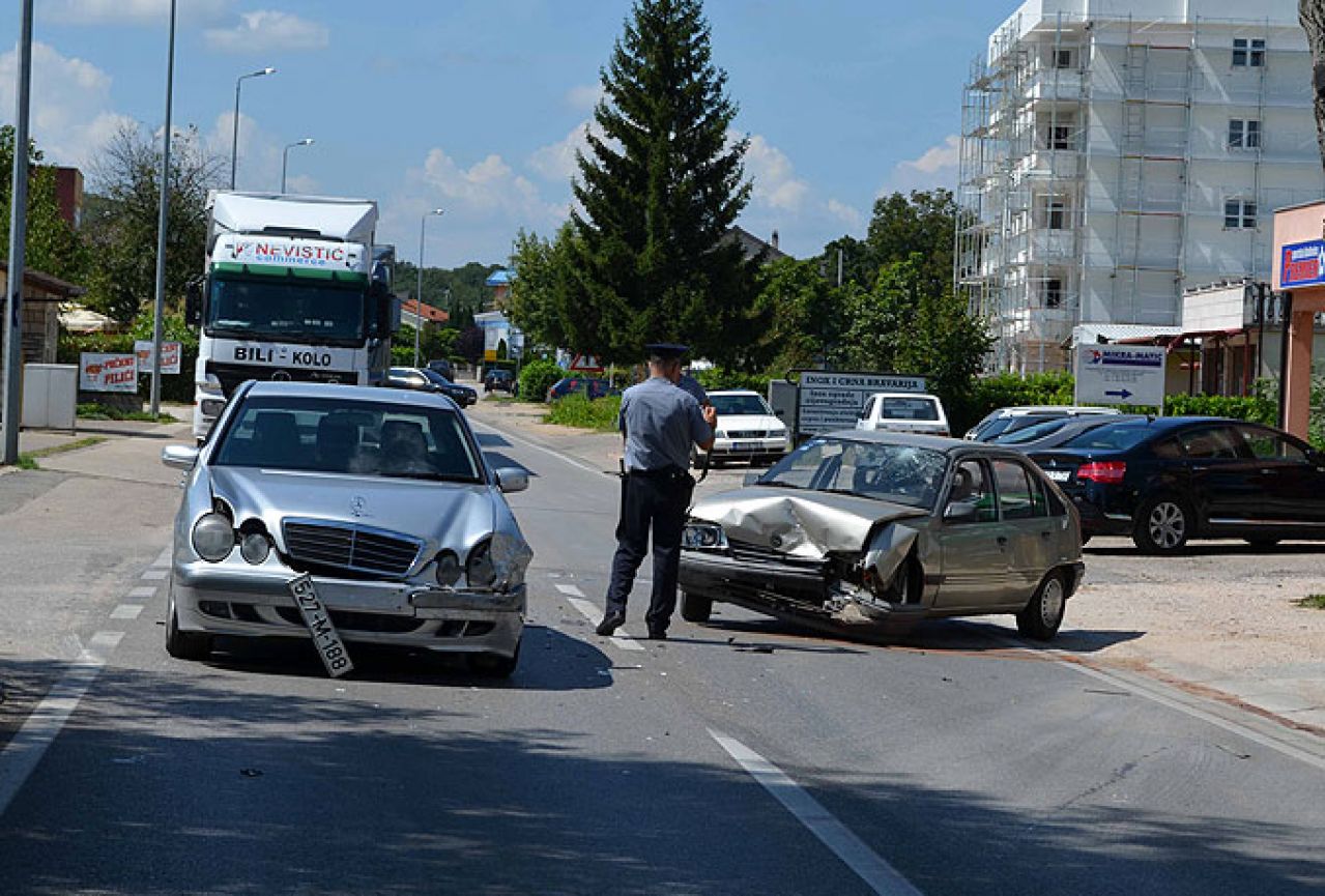 Nova prometna nesreća u Širokom Brijegu izazvala kilometarsku kolonu