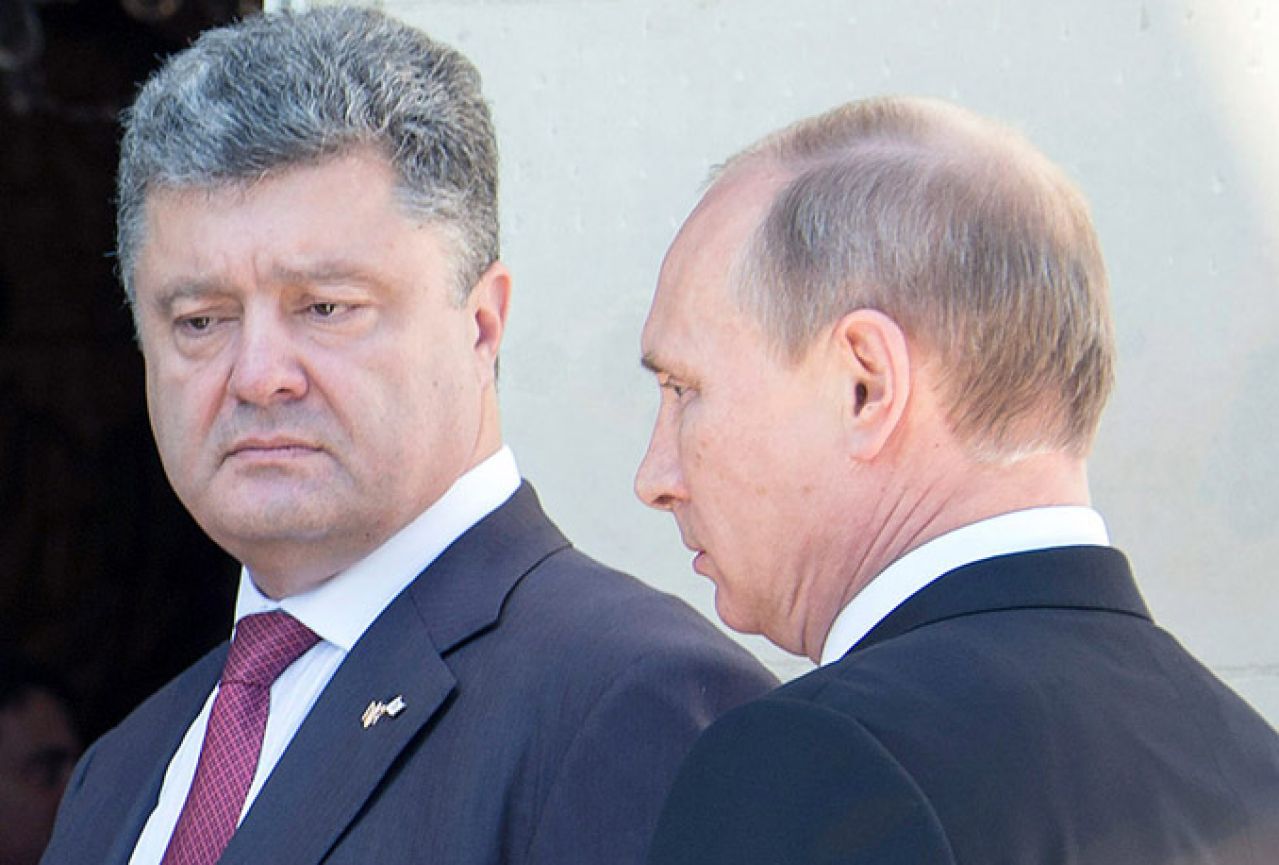 Porošenko traži kontrolu granice, Putin ne vidi vojno rješenje