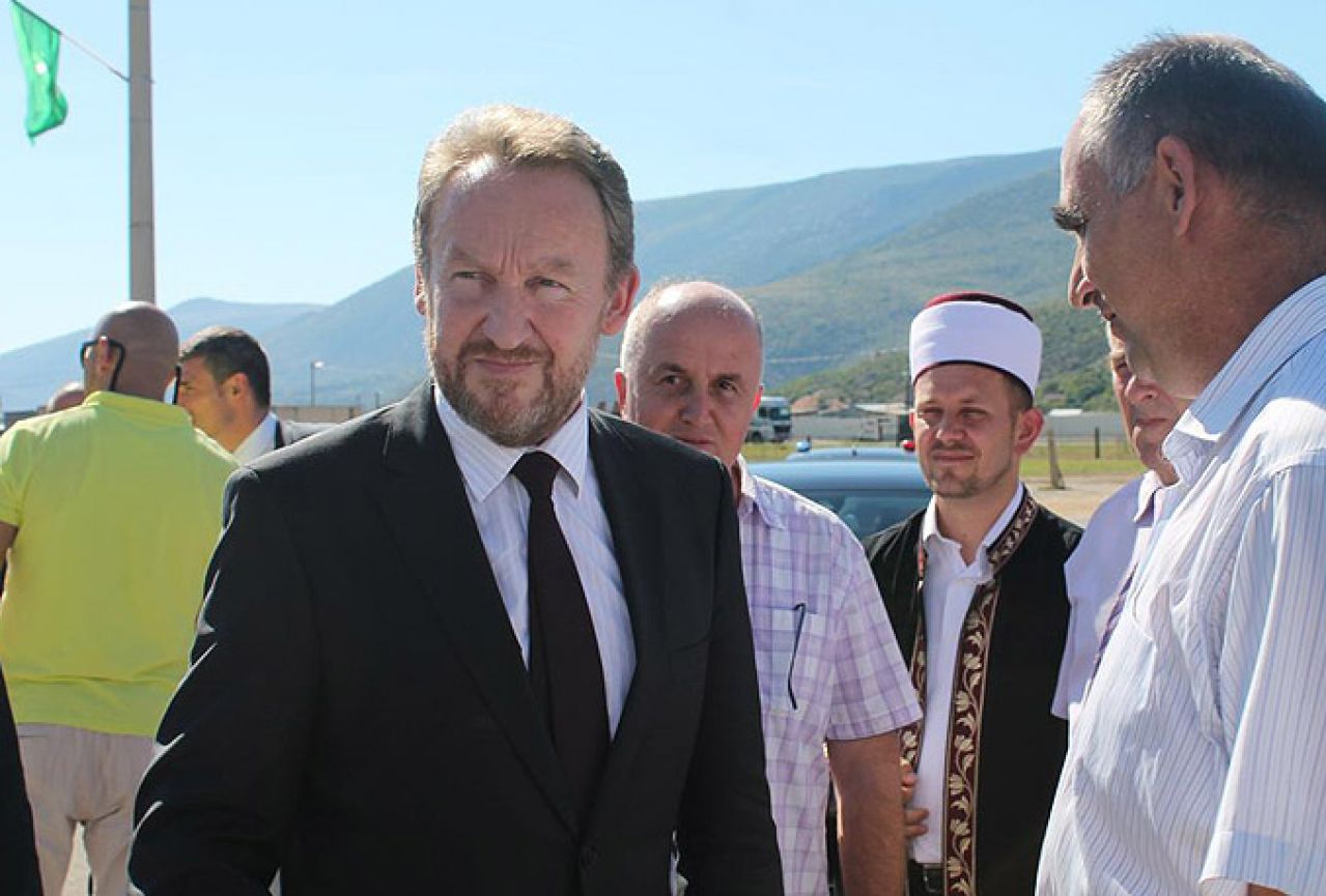 Izetbegović smatra da je uspio dogovoriti investiciju za hotel "Ružu" u Mostaru