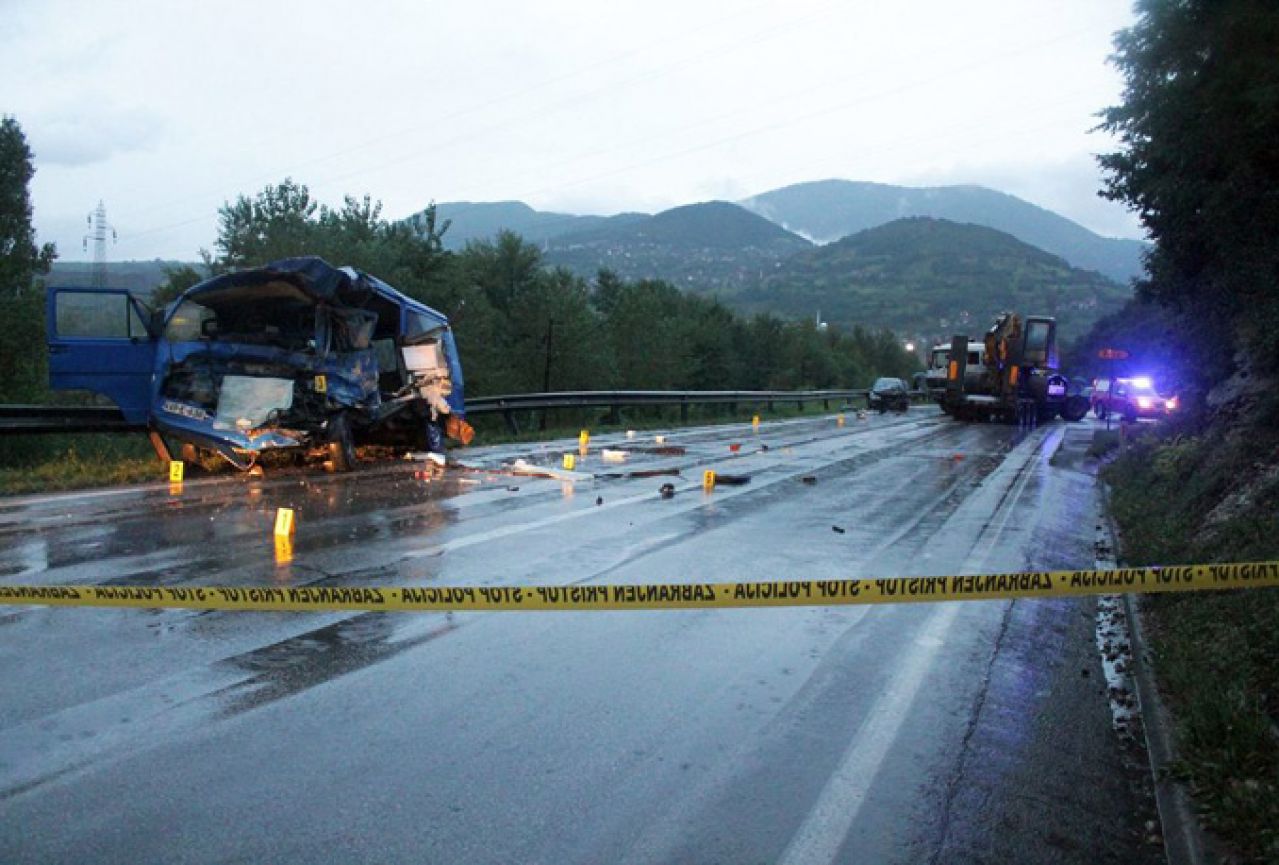 Zenica: U sudaru tri vozila poginula jedna osoba