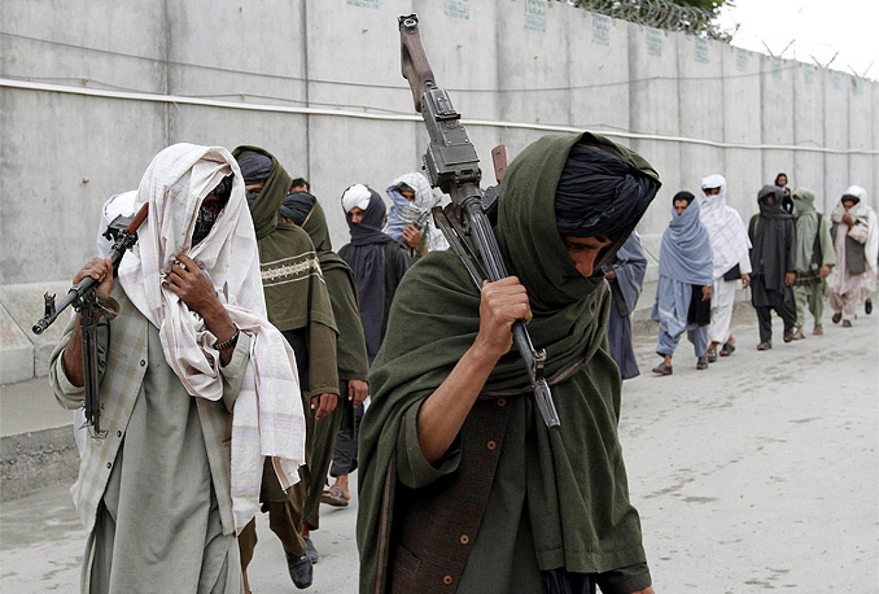 Militantne grupe u Afganistanu se udružuju s borcima Islamske države