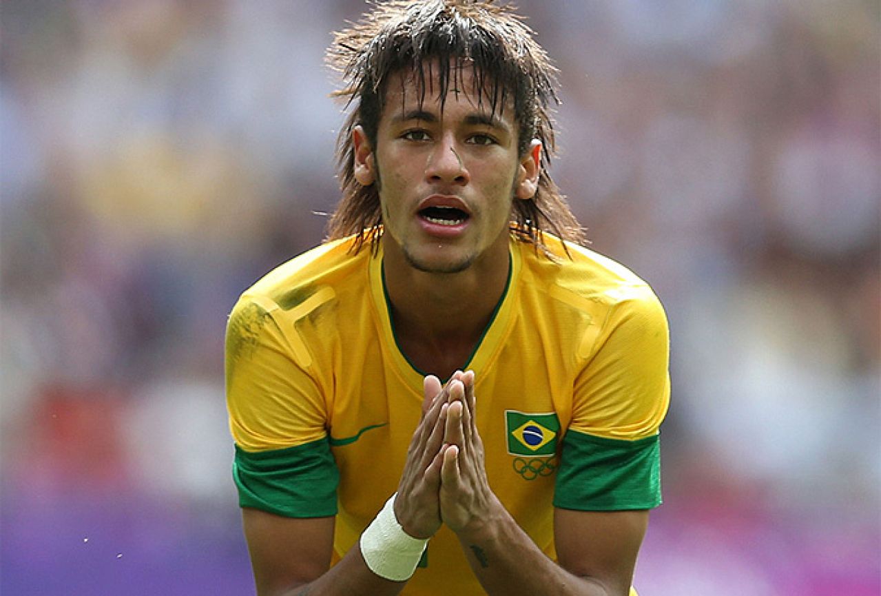 Neymar novi kapetan umjesto "labilnog" Thiaga Silve