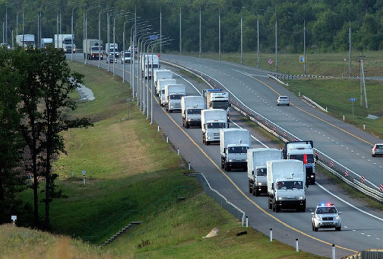 Već tri tjedna drugi konvoj s humanitarnom pomoći čeka da uđe u Ukrajinu