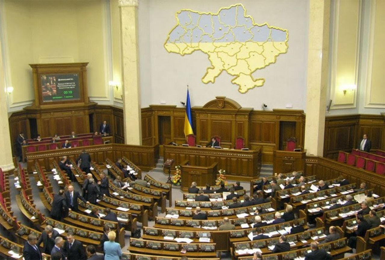 Ukrajinski istok dobio veću autonomiju, parlament ratificirao sporazum s EU