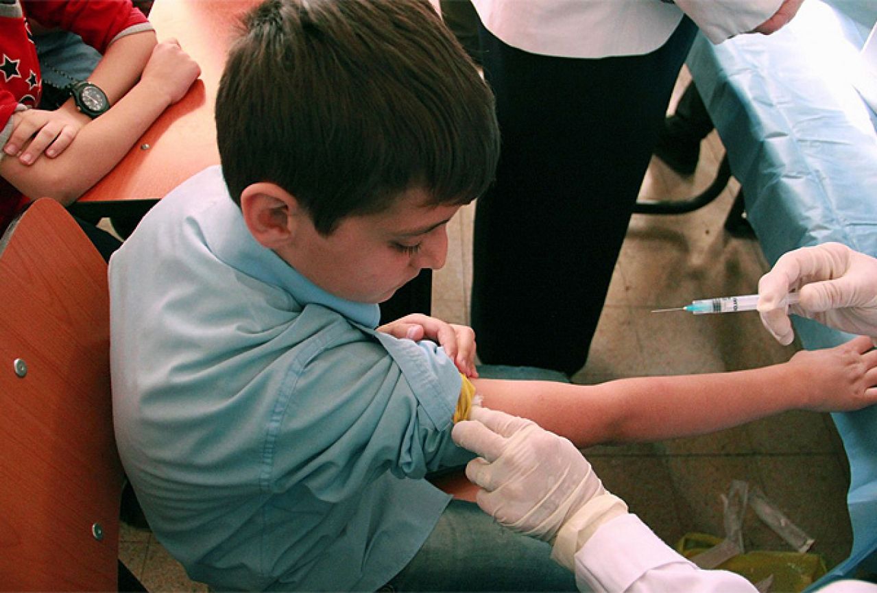 Neispravna cjepiva izazvala paniku: 15-ero djece umrlo, 50 hospitalizirano 