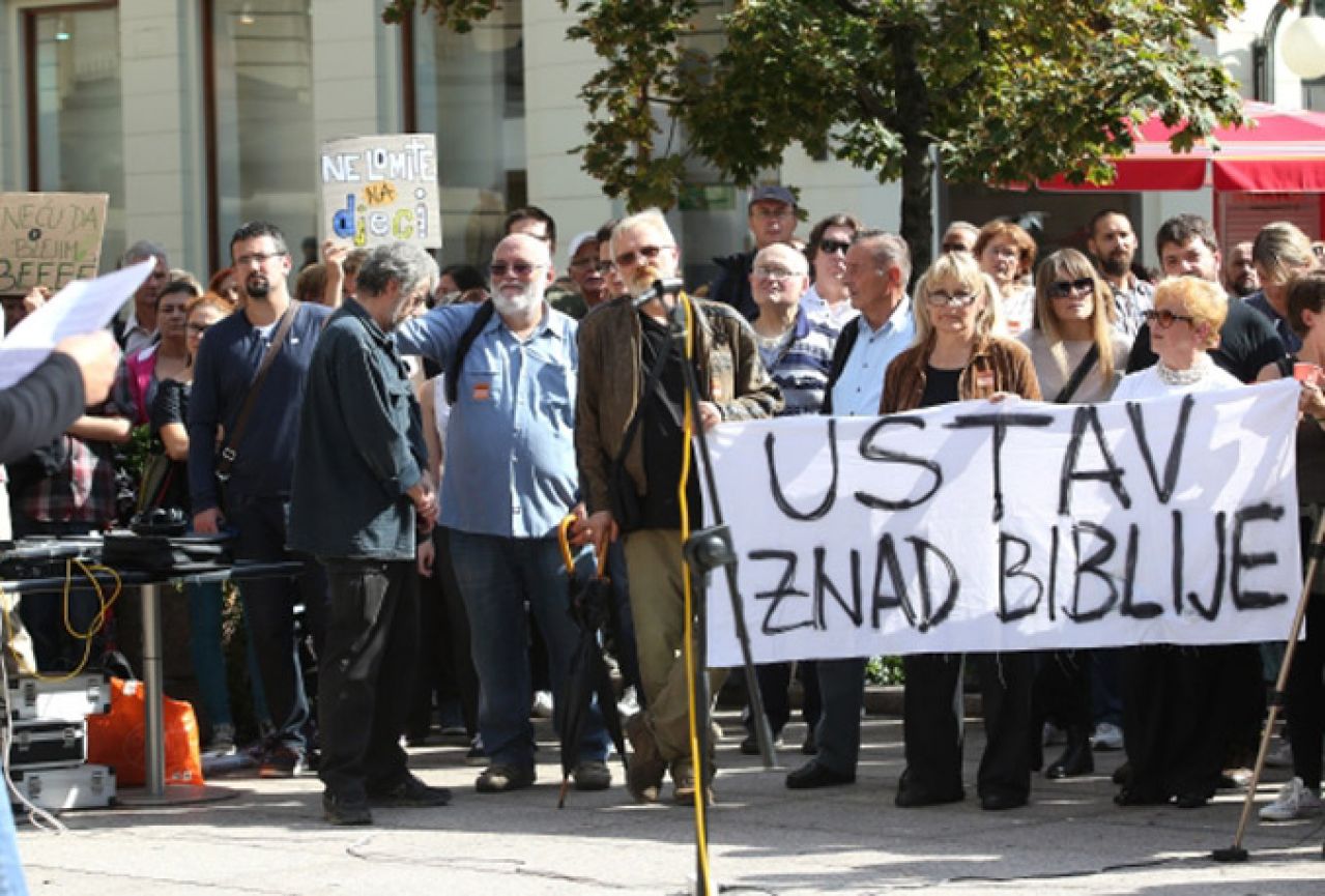 Zagreb: Incident na prosvjedu 'Raskinimo vatikanske ugovore'